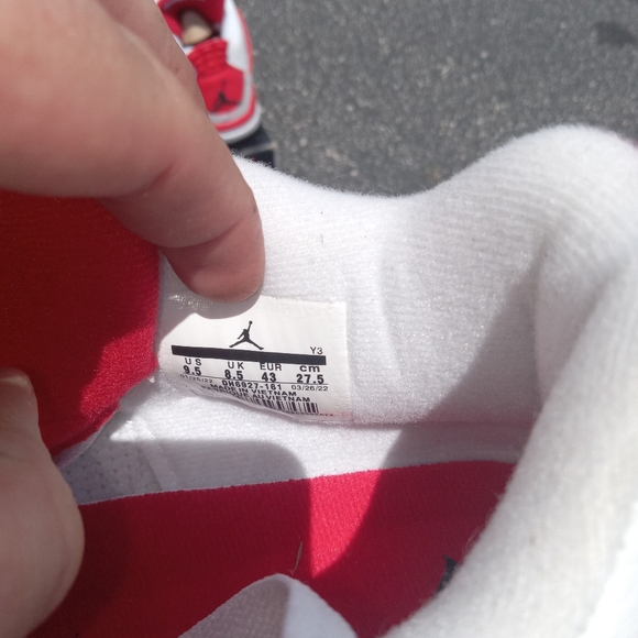 Air Jordan 4 Retro,  'Red Cement' - Picture 3 of 5